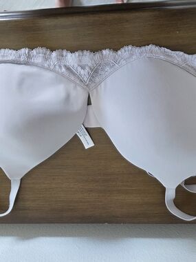 Light Pink Lace-Trim T-Shirt Bra